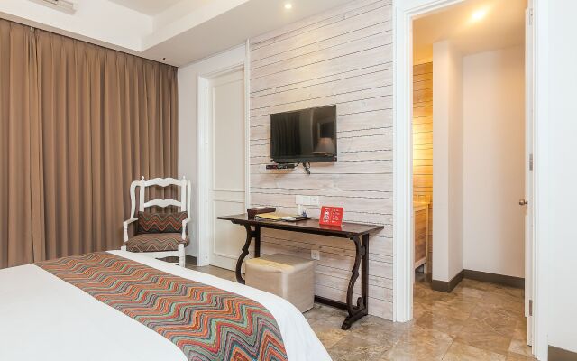 ZEN Premium Petitenget Umasari Hotel