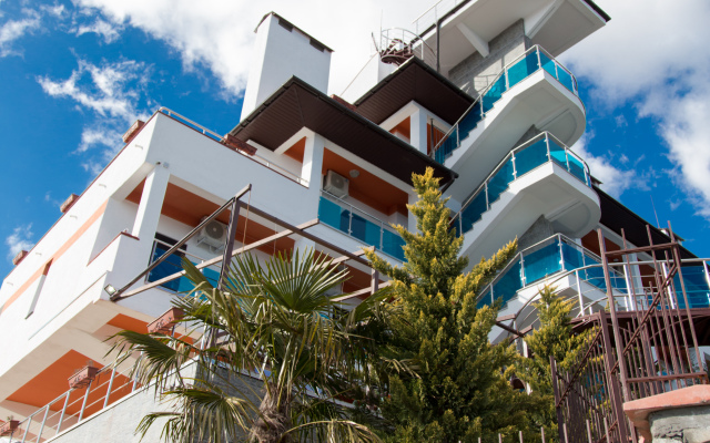 Chizhik Pyizhik Mini-Hotel
