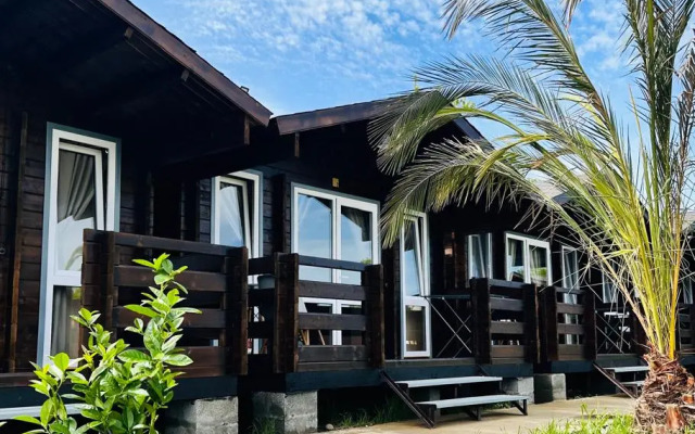Aqua Resort Guest House