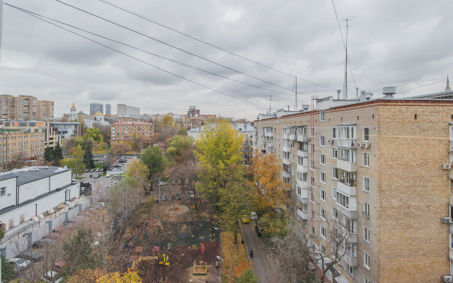 GM ryadom s Ekspocentrom i Belym domom Apartments