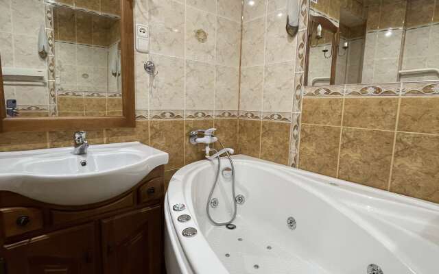 Aviatorov 14 Apartments