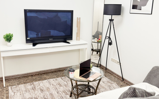 Квартира Стильная прямо на Патриках