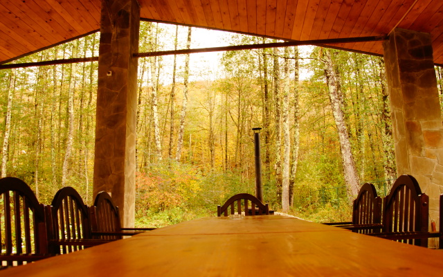 U Granitnogo Kan'ona Chalet