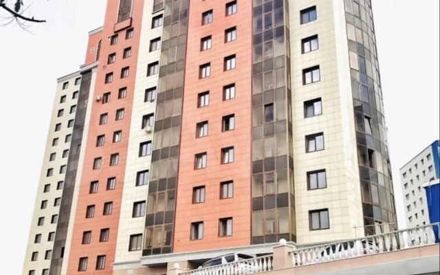 Na Ulitse Tolstogo 40a Flat