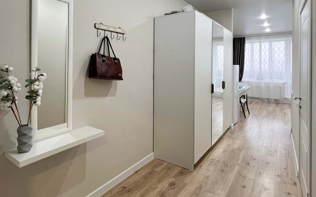 Светлая Студия Между Аэропортом и Метро Звездная Квартира