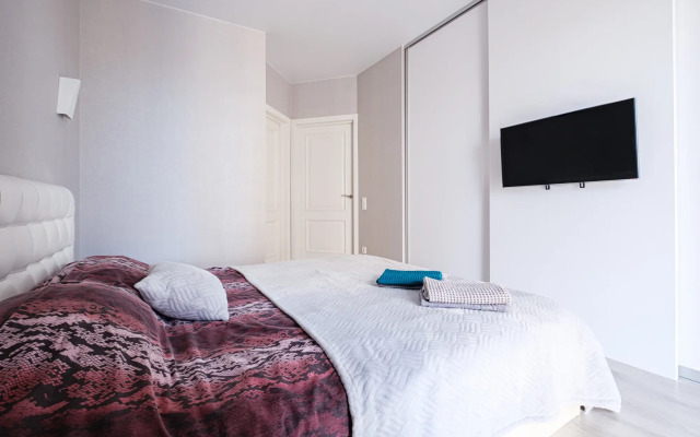 Квартира Современная трёшка возле Dana Mall