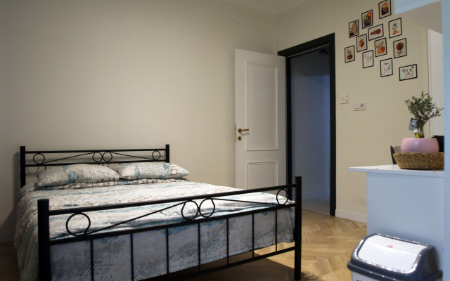 Апартаменты 2BR+2Bath entire apt with Balcony at central location