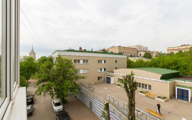 Na Zamoryonova Apartments