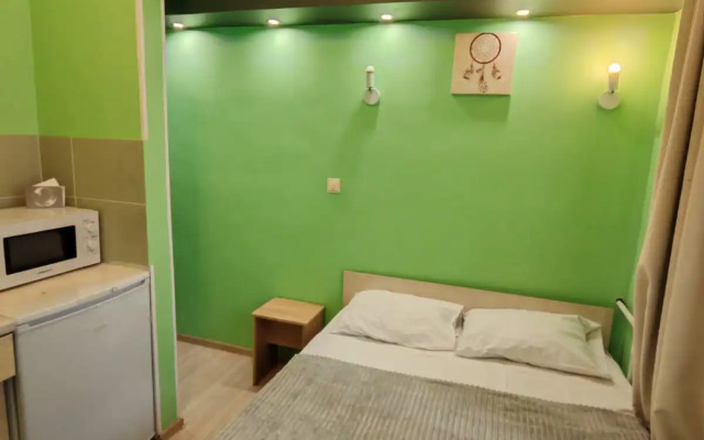 Na Bolshoy Tatarskoy Apartments