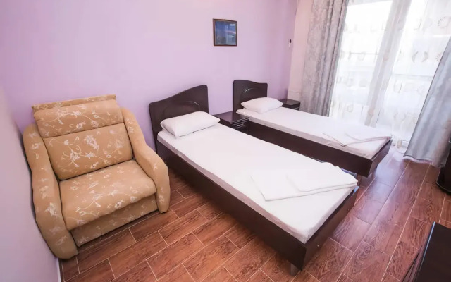 Aleksandros Guest House