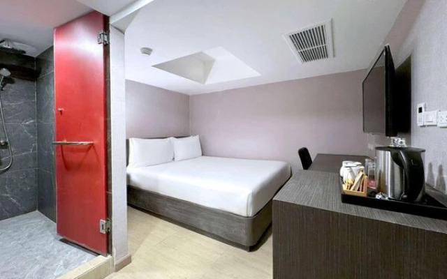 Ramada by Wyndham Bangkok Sukhumvit 11