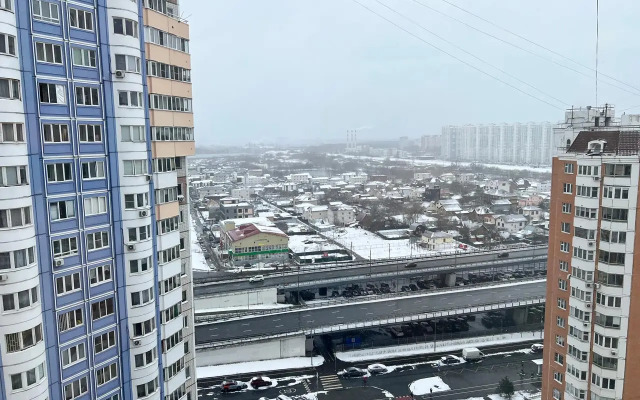U Metro Nekrasovka Flat