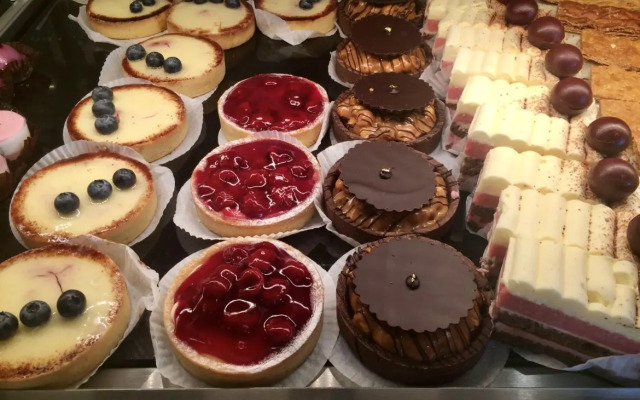 Квартира Светлая 2-Комнатная. Скандинавский Уют. 30 мин до Центра/Аэропорта. Метро и Быстрый Wi-Fi