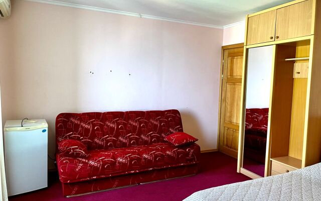 Elling U Morya Guest House