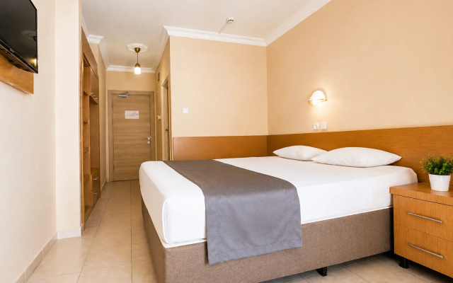 Yaman Life Hotel