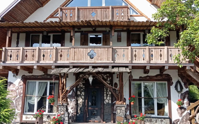Derevenskiy Dom Private House