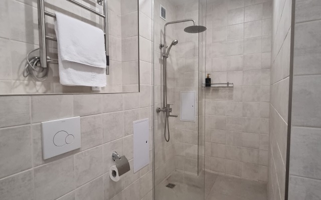 Апартаменты на набережной от компании "V-GOSTI"