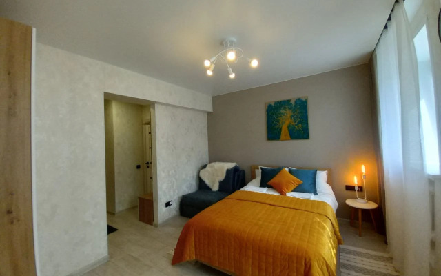 Na Bulvare Radischeva Flat