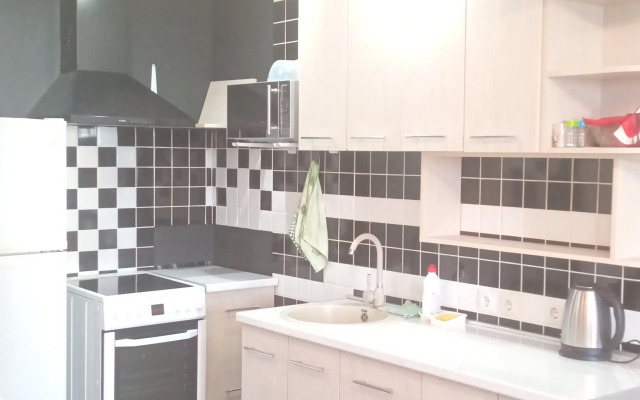 Studiya Spalnya Do 4 Chel. Trk Kosmos Priisk Flat