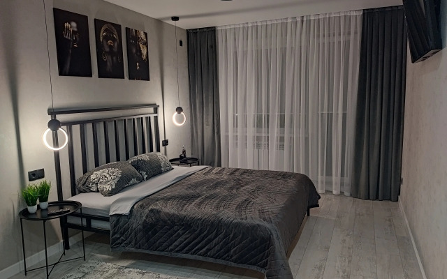 Lyuks na Leninskoy Flat
