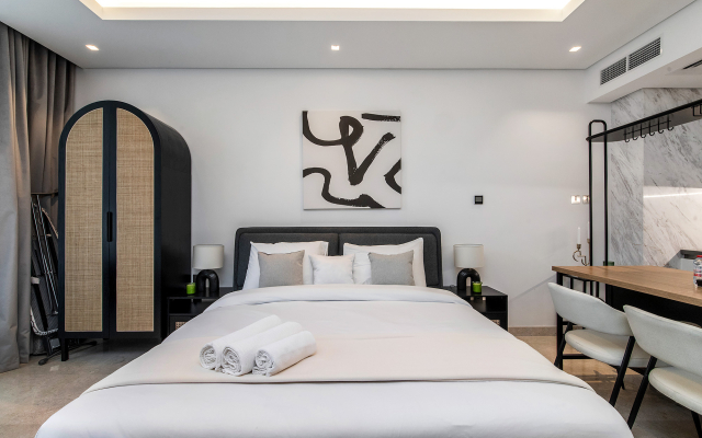 Downtown Dubai Studio Close to Dubai Mall Apartments