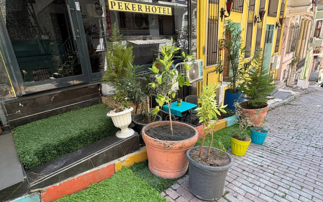 Peker Hotel