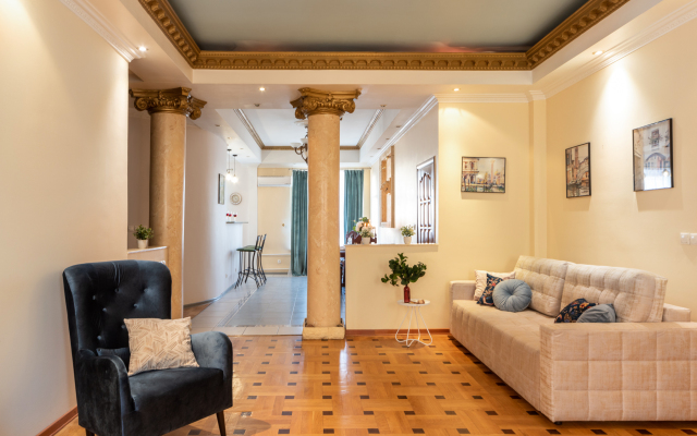 GM in the Historical Center of the Capital Apartments