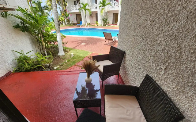 Chrisanns Beach Resort Apartments
