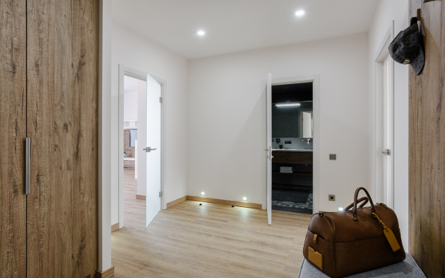 Apartment 8512