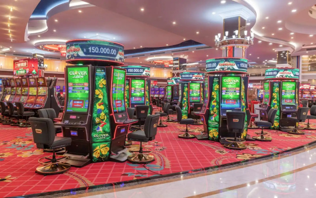 Merit Royal Gardens Hotel & Casino