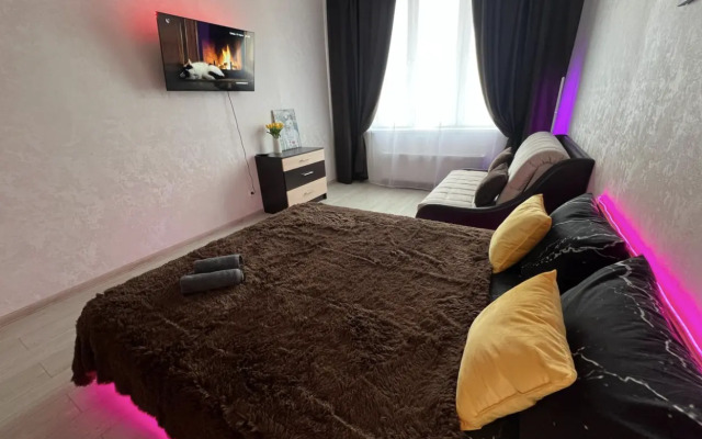 Апартаменты Высота 25 этаж, около Цирка