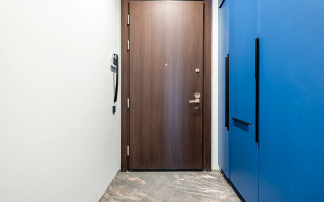 Апартаменты Neva Towers c ванной у окна