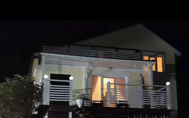 Частный дом Дом 150 кв. м. на берегу озера Укшозеро