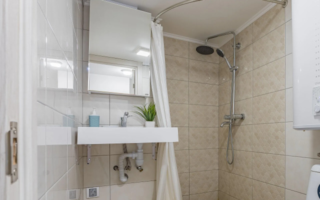 Loft 4 okolo Tts Etazhi Apartments