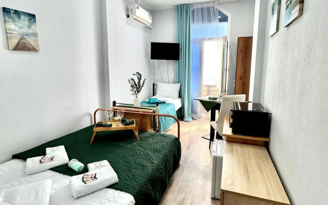 Апартаменты 13 на Ривьерском переулке 7