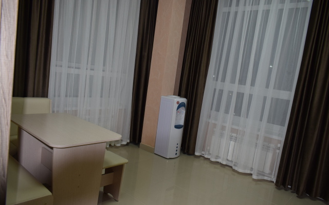 Centr City Hotel