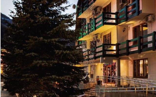 Gala-Al'pik  Hotel
