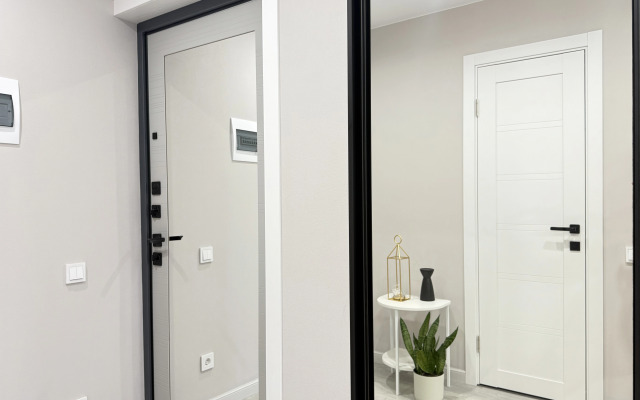 Квартира Уютная 2-комнатная у Берега Моря