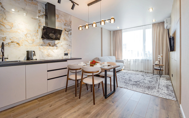 Na Ulitse Tole Bi, 28/1 Flat