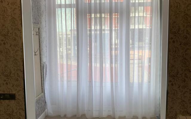 Elitnyie S Dizajnerskim Remontom Na Shkiperskoj Apartments