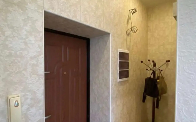 Na Ulitse Kharitonova 3 Flat