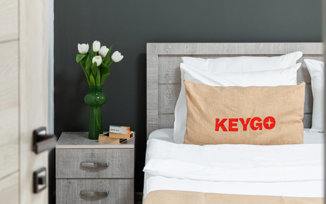 KeyGo #0127, 2 Bedroom, City Center Apartments