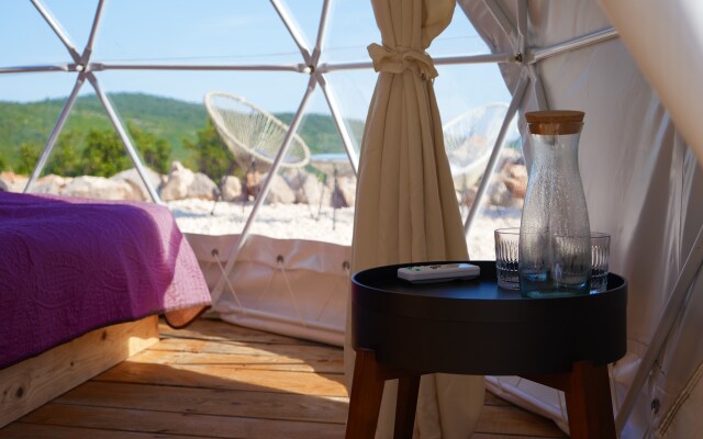 Rose (luštica Bay) Glamping