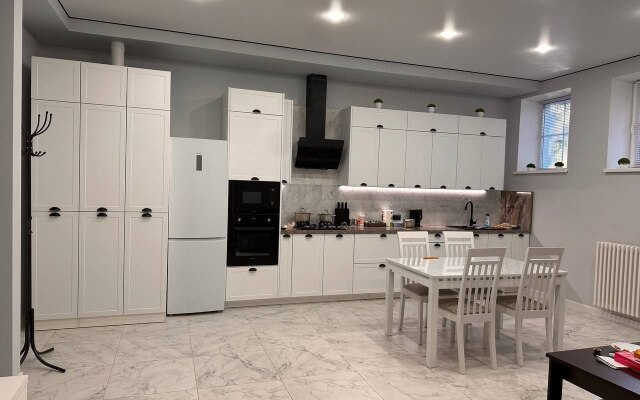 Family House Nomer Fortuna Apartments