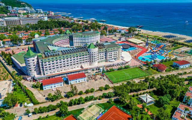 Grand Cortez And Spa Resort