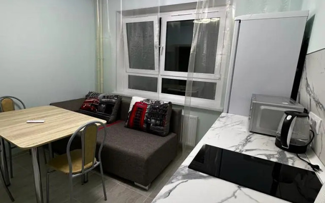 Uyutnaya 1K okolo Metro Lesoparkovaya 126 Flat