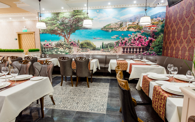 Отель Версаль