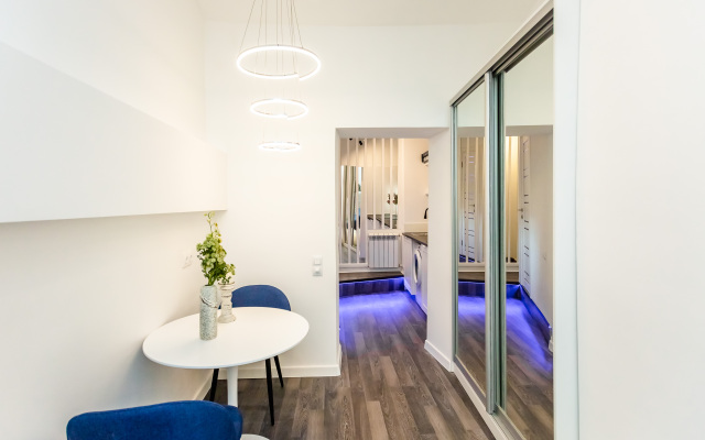 Апартаменты iRon Cat 1 у Сенной Площади