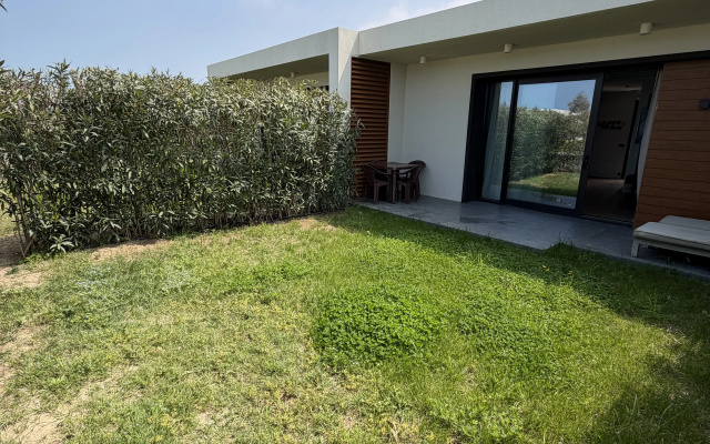 Sea Breeze White Villas