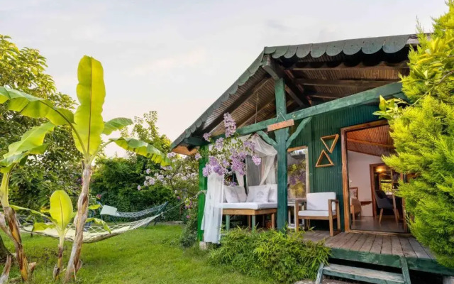 Etenna Beach Bungalows